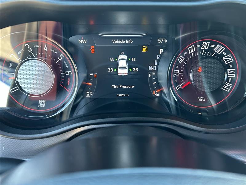 Dodge Challenger GT AWD 2021