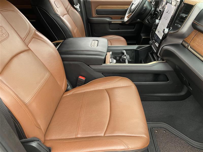 RAM 2500 Longhorn Crew Cab SWB 4WD 2024