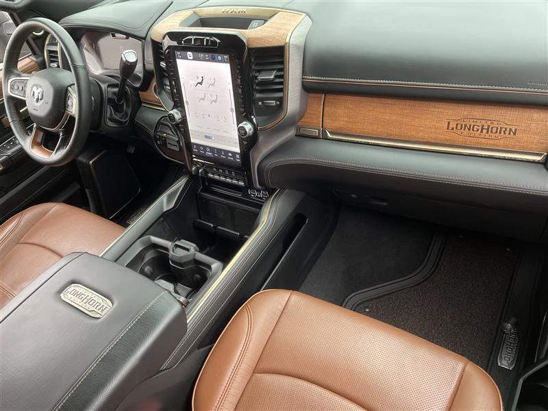 RAM 2500 Longhorn Crew Cab SWB 4WD 2024