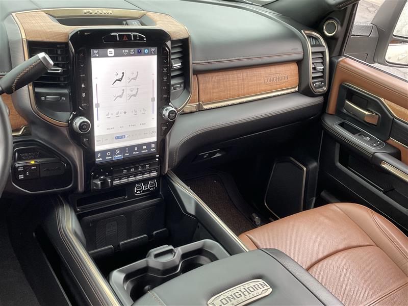 RAM 2500 Longhorn Crew Cab SWB 4WD 2024