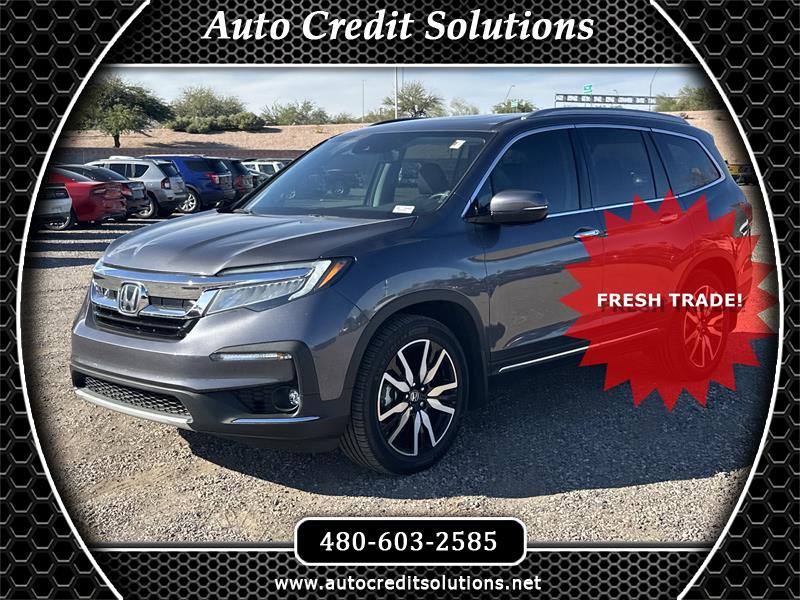 Honda Pilot Touring w/Rear Captains Chairs 2022