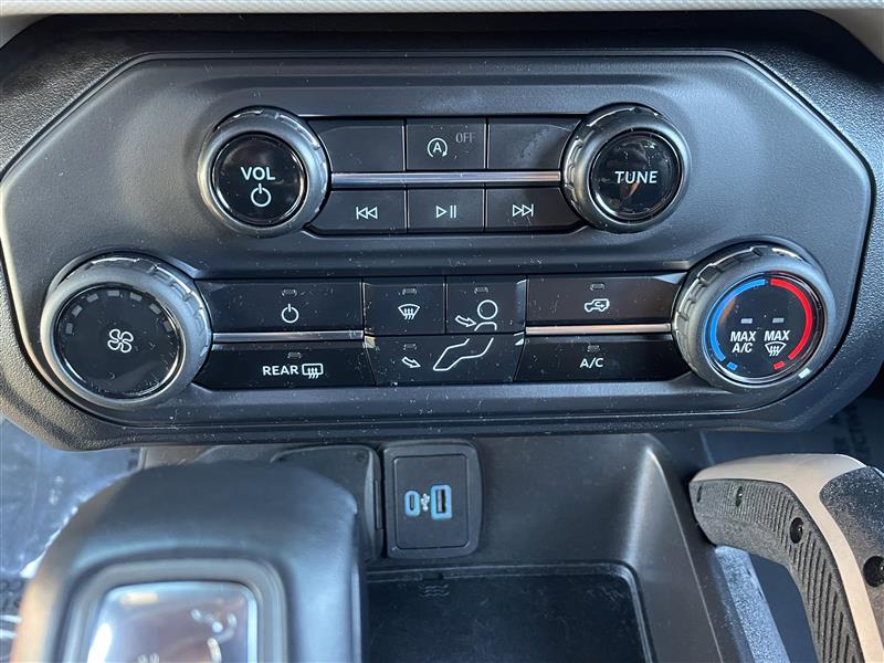 Ford Bronco Big Bend 2-Door w/Advanced 2023