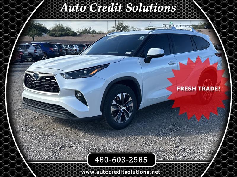 Toyota Highlander Hybrid XLE 2022