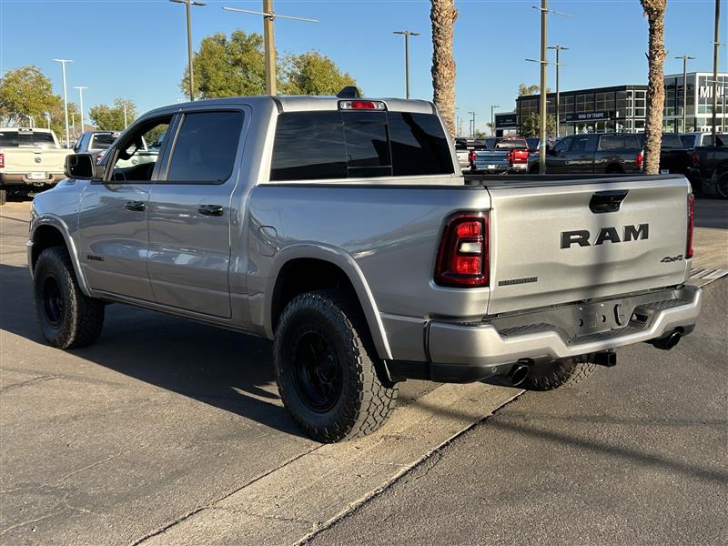 RAM 1500 Big Horn Crew Cab SWB 4WD 2025