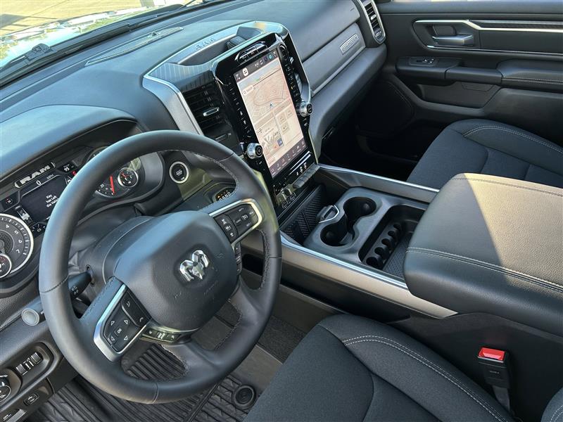 RAM 1500 Big Horn Crew Cab SWB 4WD 2025