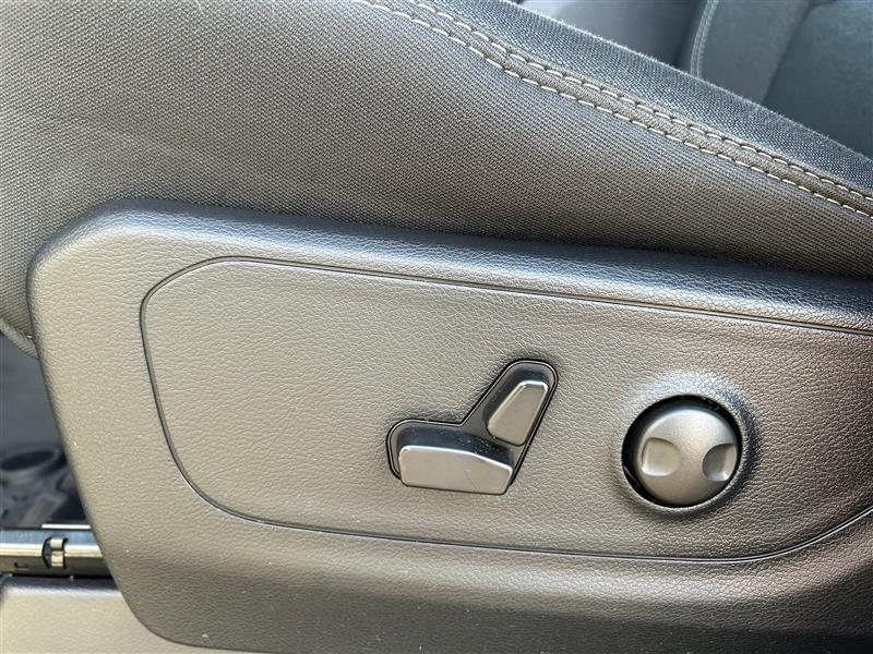 RAM 1500 Big Horn Crew Cab SWB 4WD 2025