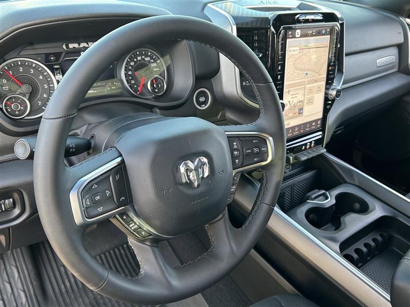 RAM 1500 Big Horn Crew Cab SWB 4WD 2025