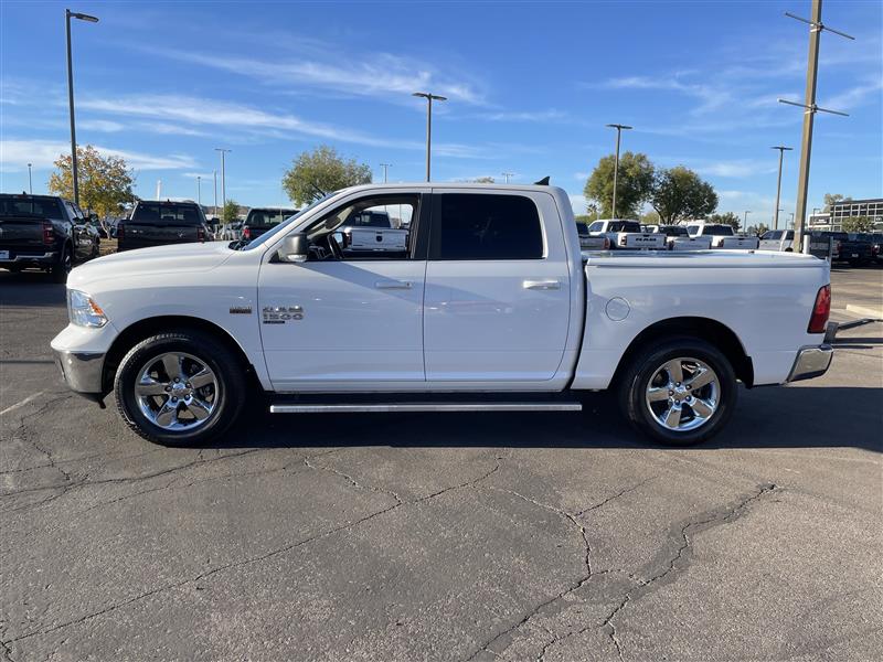 RAM 1500 Classic Tradesman Crew Cab SWB 2WD 2019