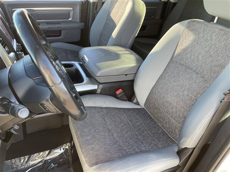 RAM 1500 Classic Tradesman Crew Cab SWB 2WD 2019