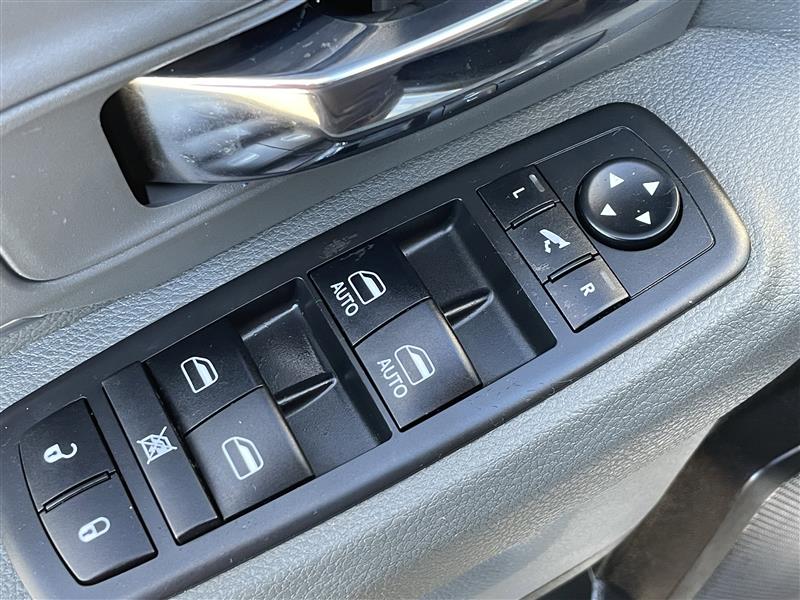 RAM 1500 Classic Tradesman Crew Cab SWB 2WD 2019