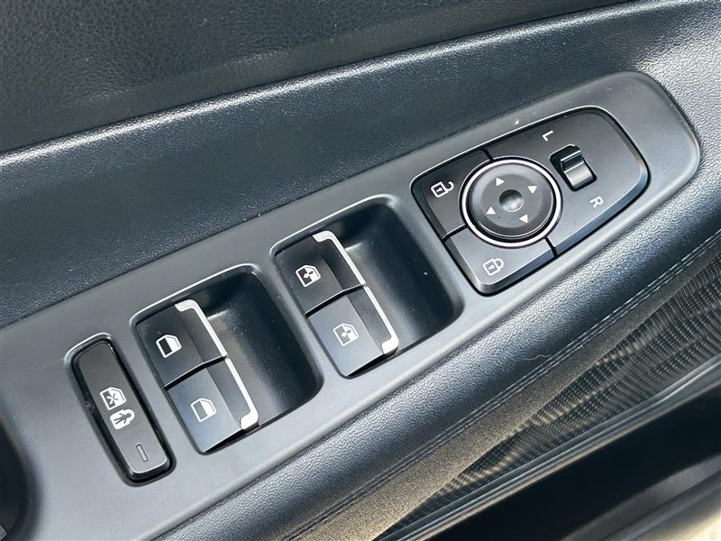 Hyundai Santa Fe SEL 2021