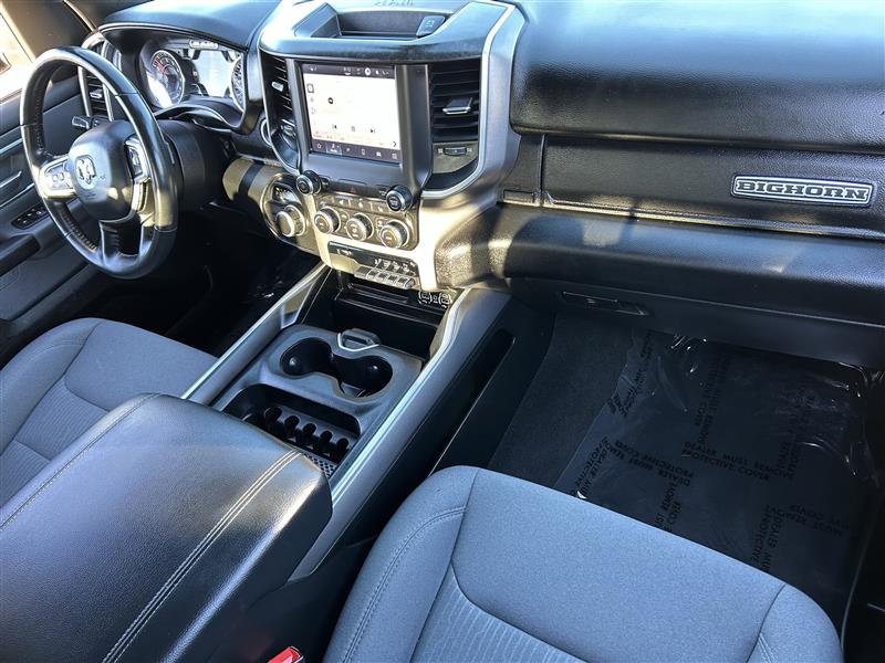 RAM 1500 Big Horn Quad Cab 2WD 2022