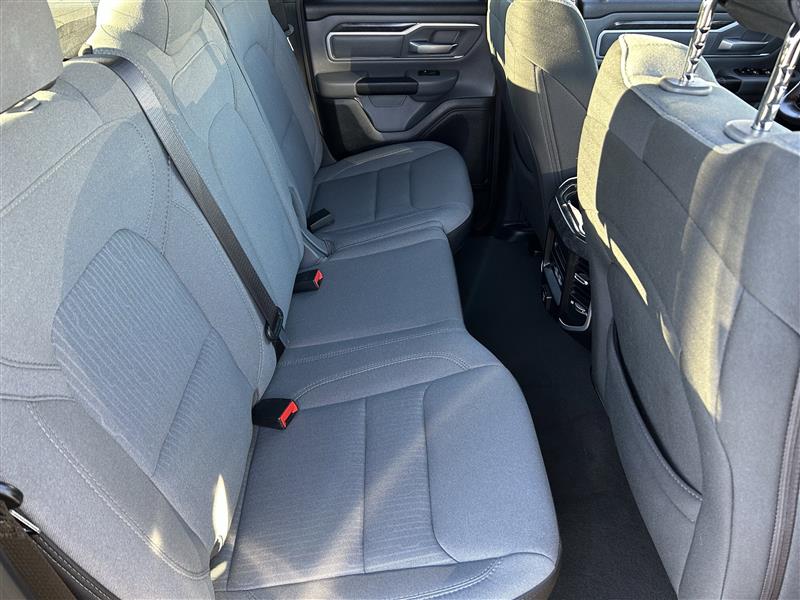 RAM 1500 Big Horn Quad Cab 2WD 2022