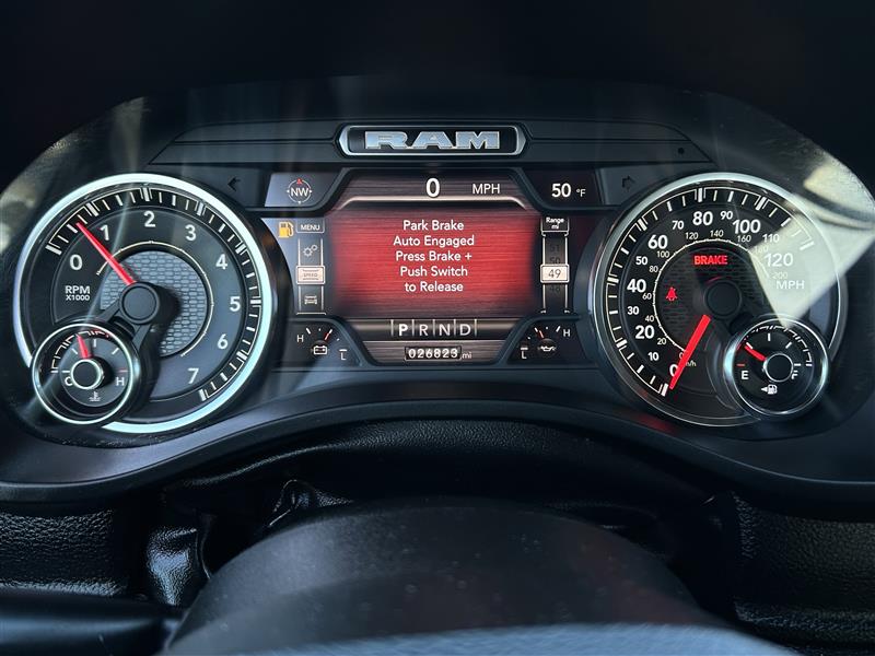 RAM 1500 Big Horn Quad Cab 2WD 2022