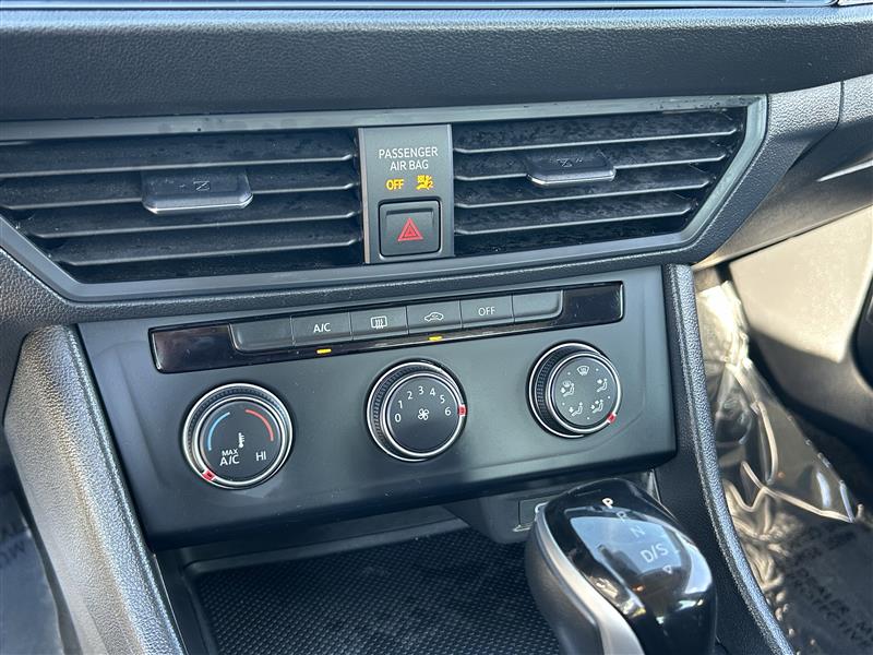 Volkswagen Jetta S 2024