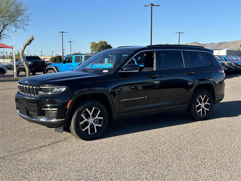 Jeep Grand Cherokee L Limited 4WD 2024