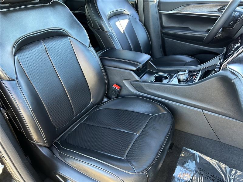 Jeep Grand Cherokee L Limited 4WD 2024