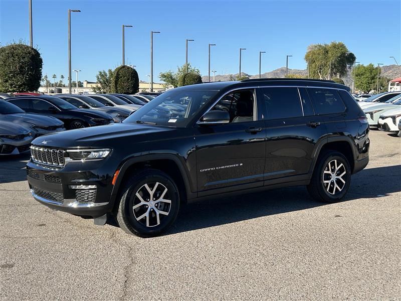 Jeep Grand Cherokee L Limited 4WD 2024