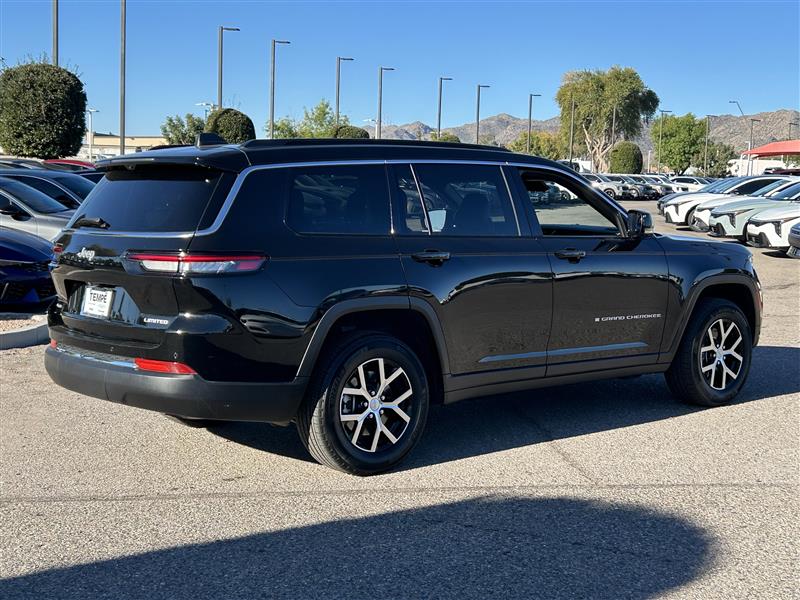 Jeep Grand Cherokee L Limited 4WD 2024