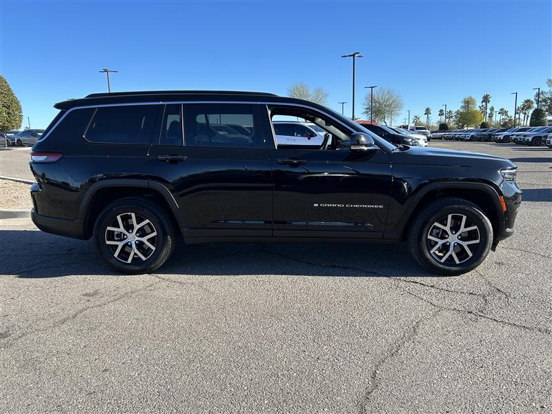 Jeep Grand Cherokee L Limited 4WD 2024
