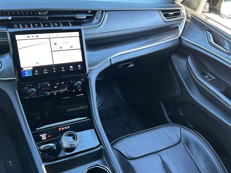 Jeep Grand Cherokee L Limited 4WD 2024