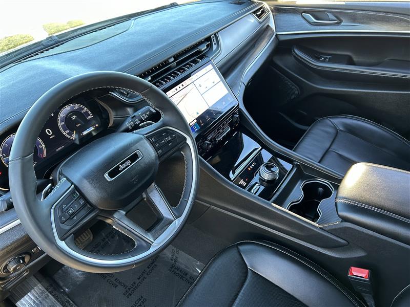 Jeep Grand Cherokee L Limited 4WD 2024