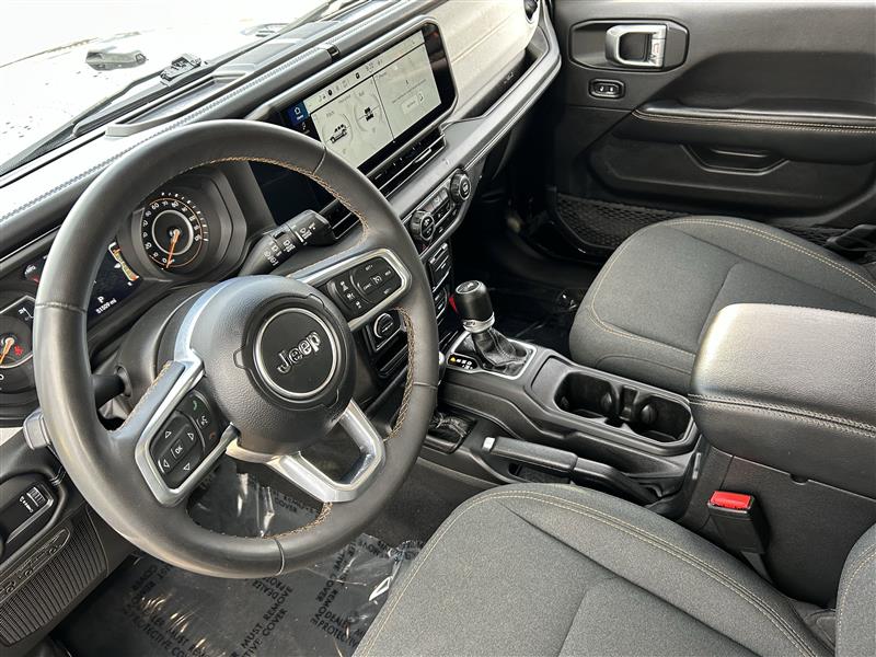 Jeep Wrangler Sahara 2024