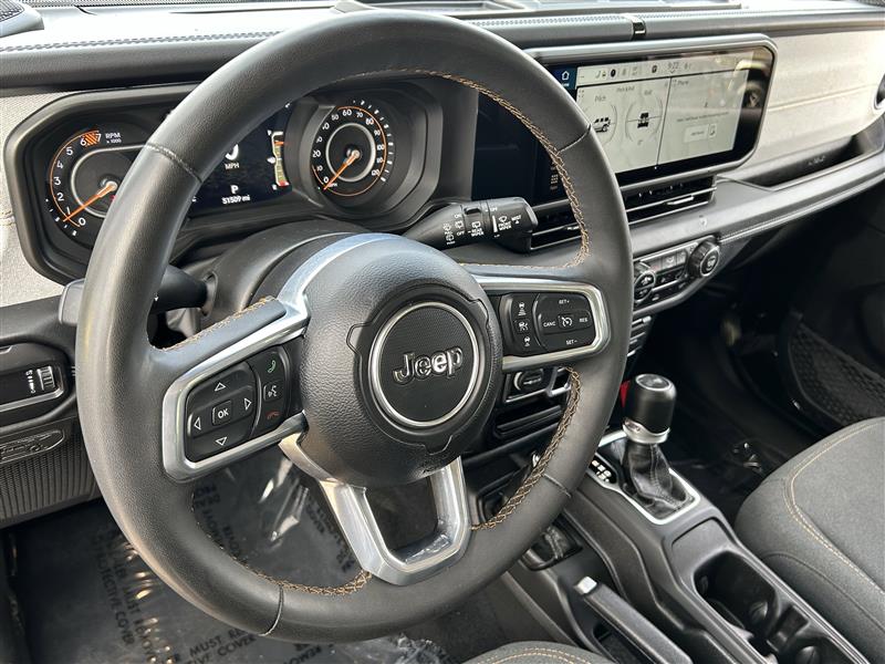 Jeep Wrangler Sahara 2024