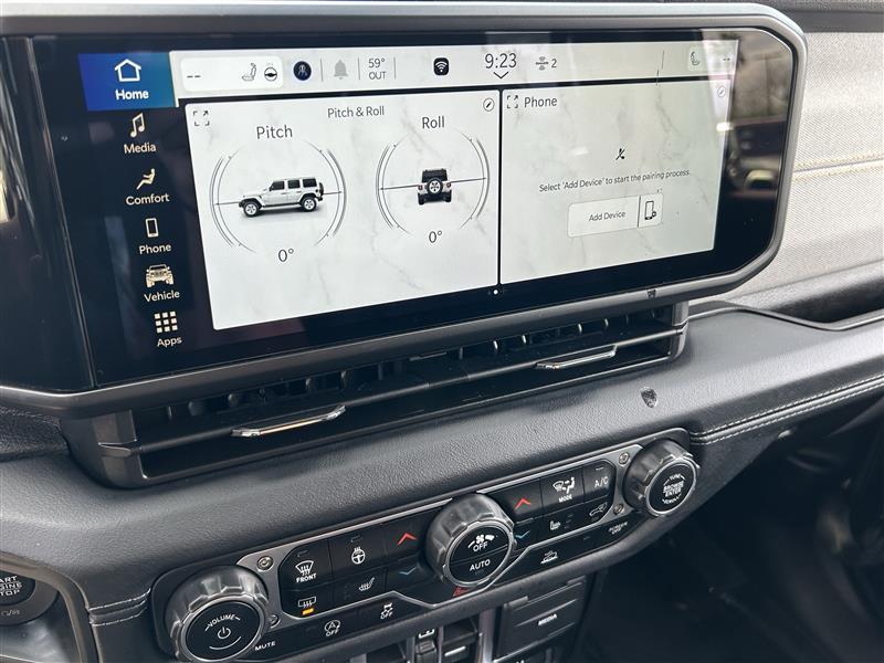 Jeep Wrangler Sahara 2024