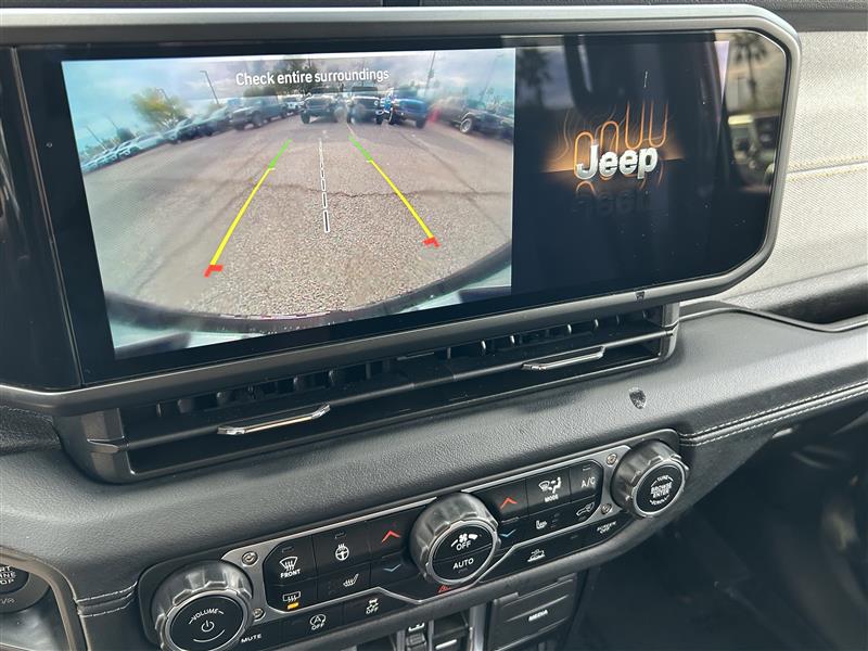 Jeep Wrangler Sahara 2024