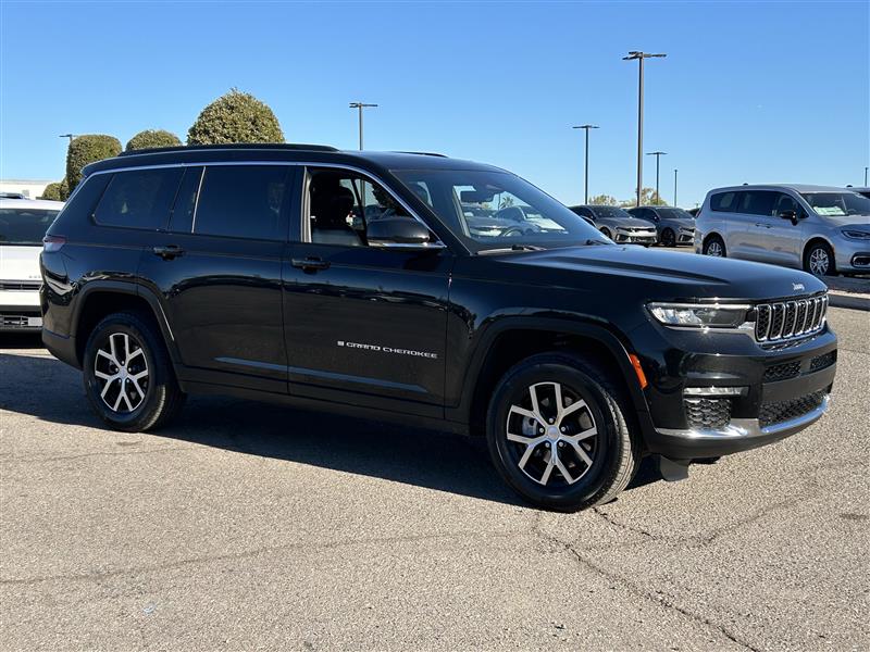 Jeep Grand Cherokee L Limited 4WD 2024