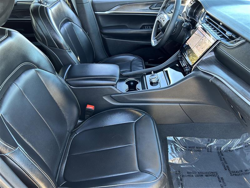 Jeep Grand Cherokee L Limited 4WD 2024