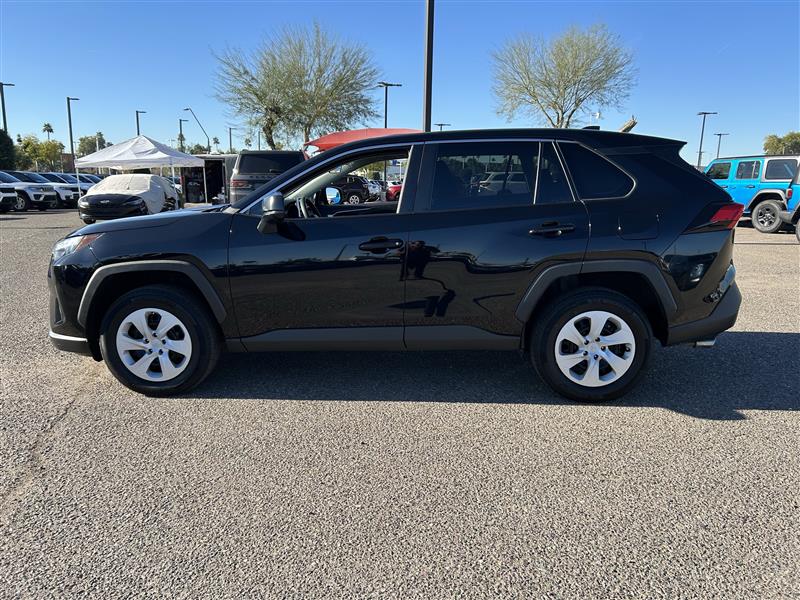 Toyota RAV4 LE AWD 2024