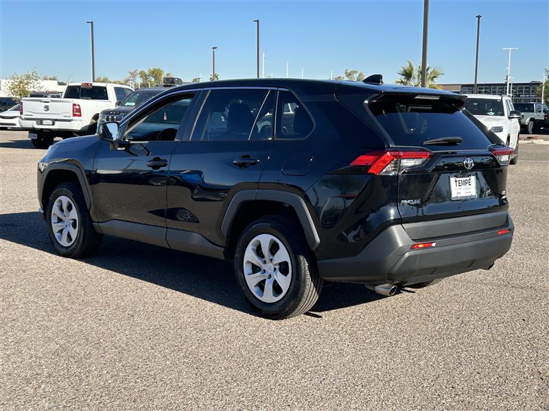 Toyota RAV4 LE AWD 2024