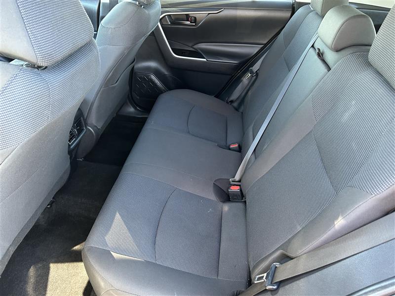 Toyota RAV4 LE AWD 2024