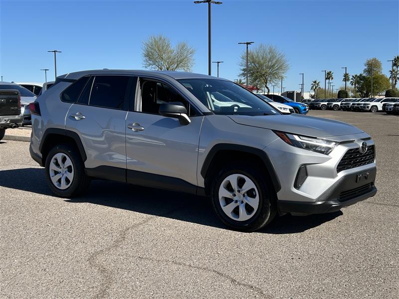 Toyota RAV4 LE AWD 2024