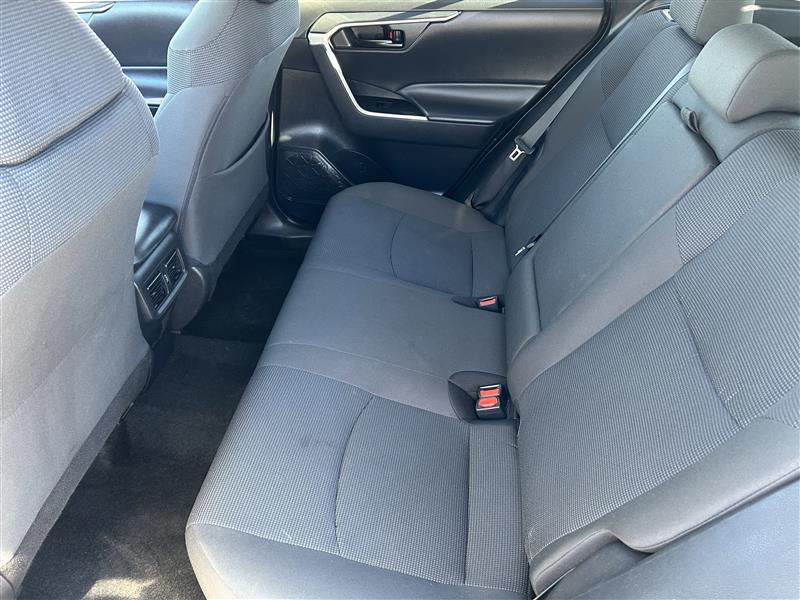 Toyota RAV4 LE AWD 2024