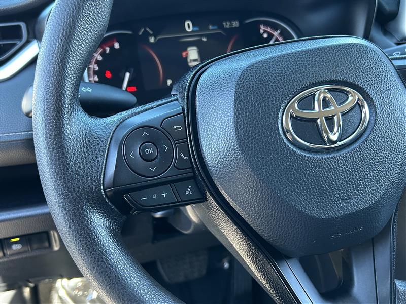 Toyota RAV4 LE AWD 2024