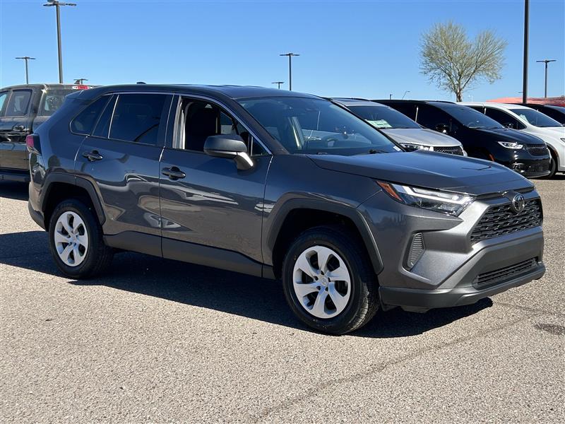 Toyota RAV4 LE AWD 2024