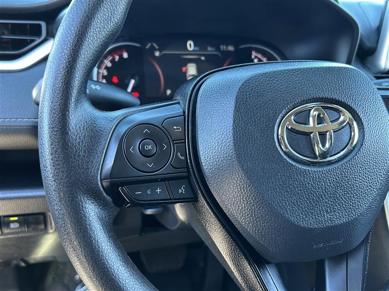 Toyota RAV4 LE AWD 2024