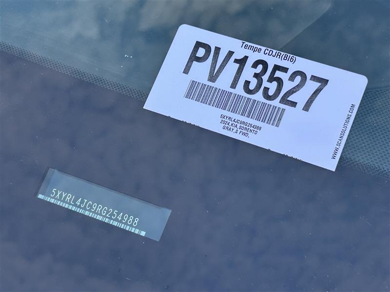 Kia Sorento S 2WD 2024