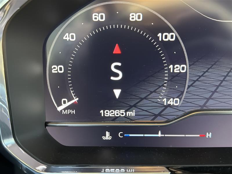 GMC Sierra 1500 SLT Crew Cab 4WD 2025