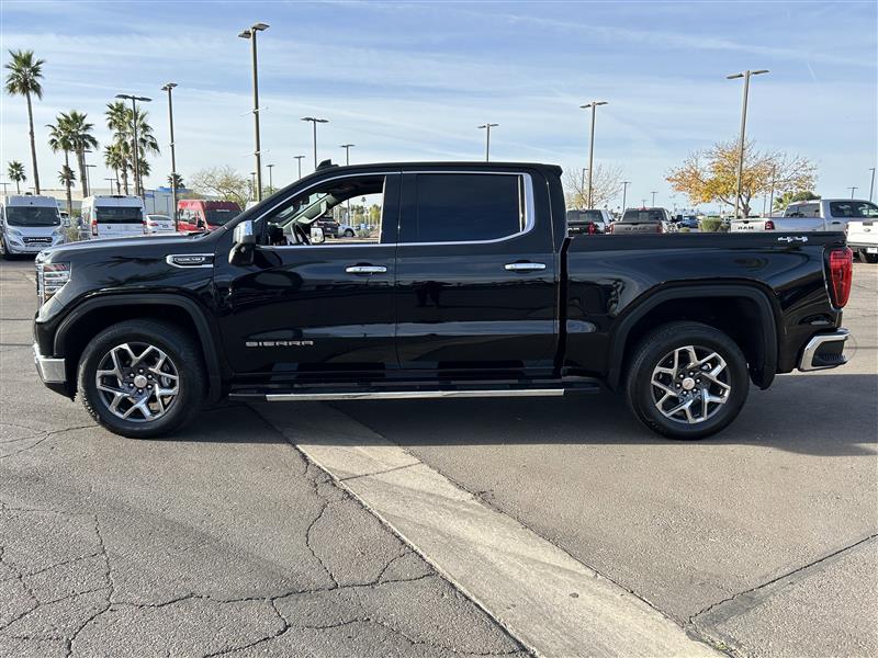 GMC Sierra 1500 SLT Crew Cab 4WD 2025