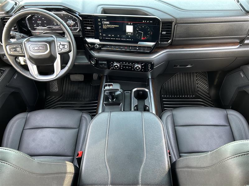 GMC Sierra 1500 SLT Crew Cab 4WD 2025