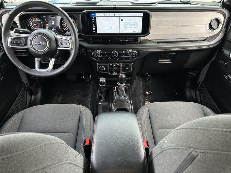 Jeep Wrangler Sahara 2024