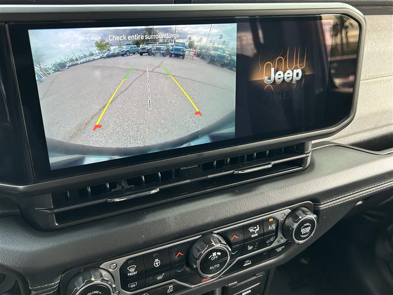 Jeep Wrangler Sahara 2024