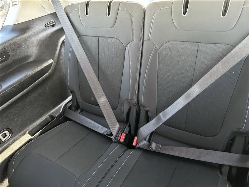 Jeep Grand Cherokee L Laredo 4WD 2023