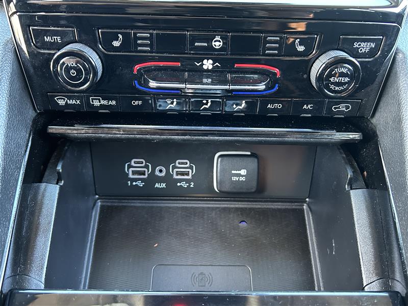 Jeep Grand Cherokee L Laredo 4WD 2023