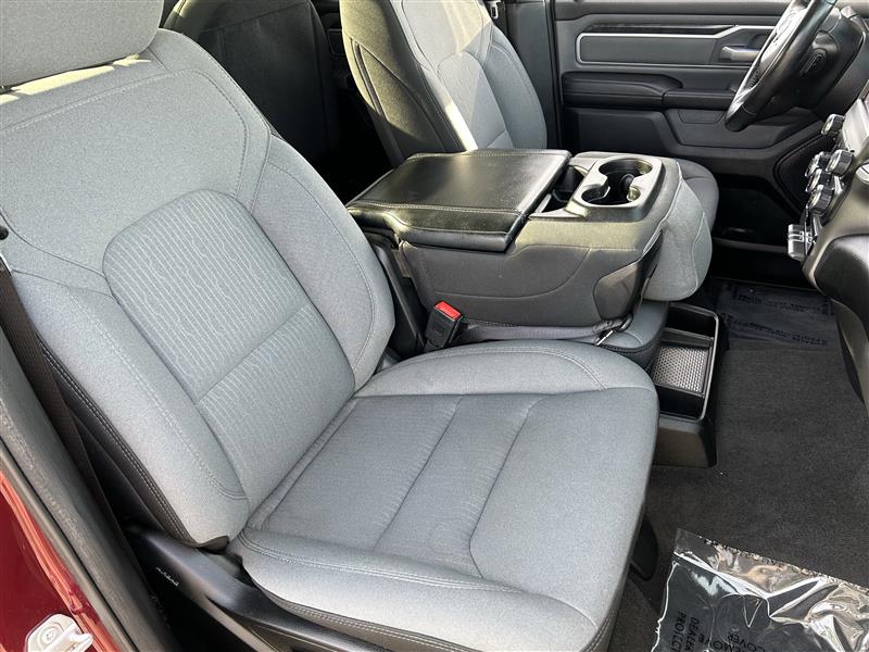 RAM 1500 Big Horn Quad Cab 4WD 2022