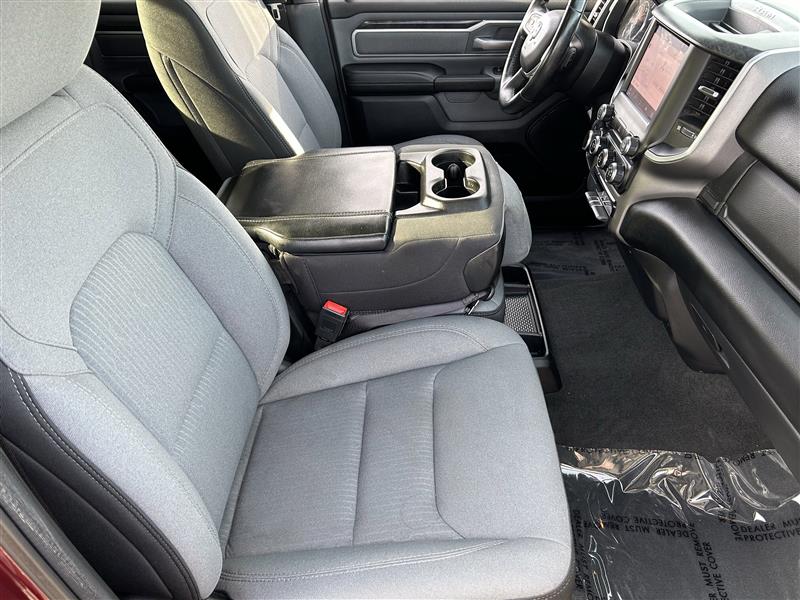 RAM 1500 Big Horn Quad Cab 4WD 2022